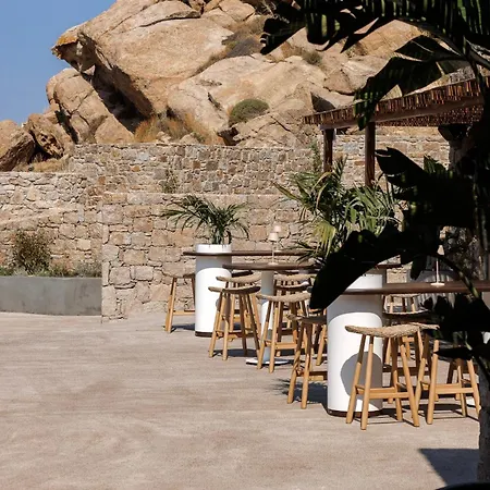 Sir Maximus Boutique &